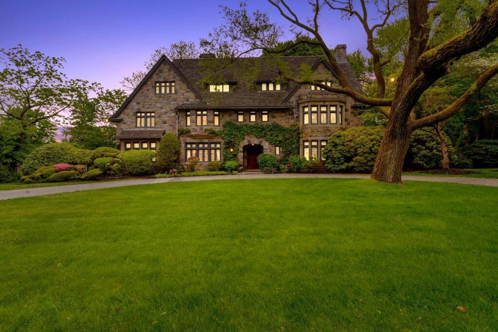 フォールリバー The Mansion At The Highlandsヴィラ エクステリア 写真
