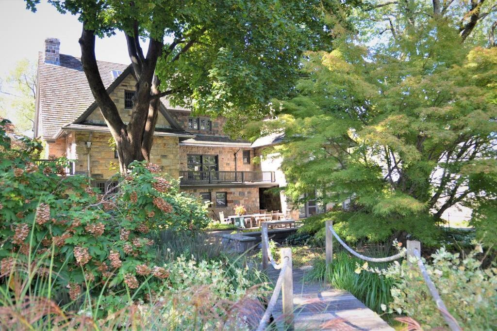 フォールリバー The Mansion At The Highlandsヴィラ エクステリア 写真